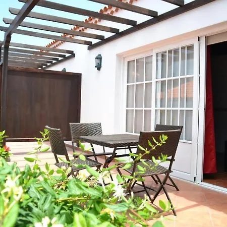 Dulce Valle And Apartment